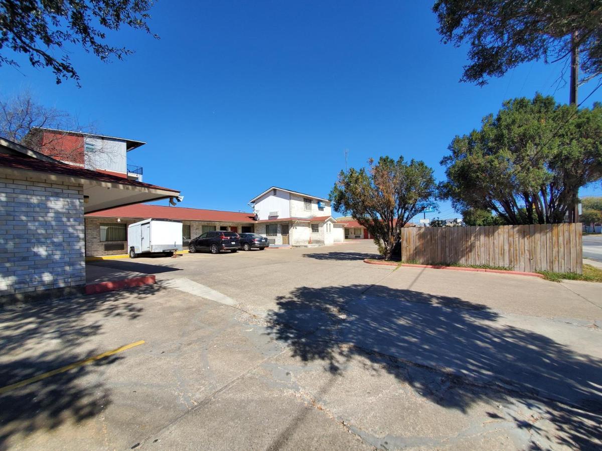 River Inn Motel San Antonio Exterior photo